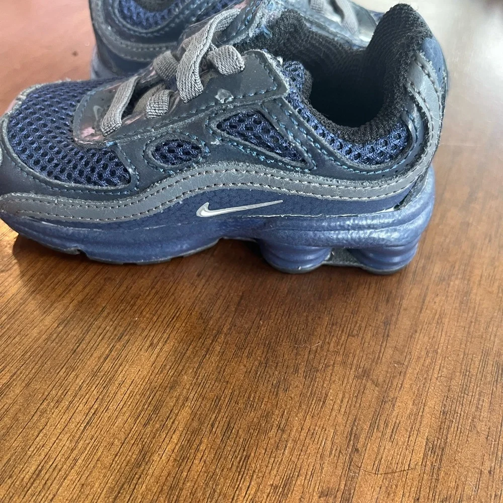 Nike shox size 4c - Picture 3 of 4